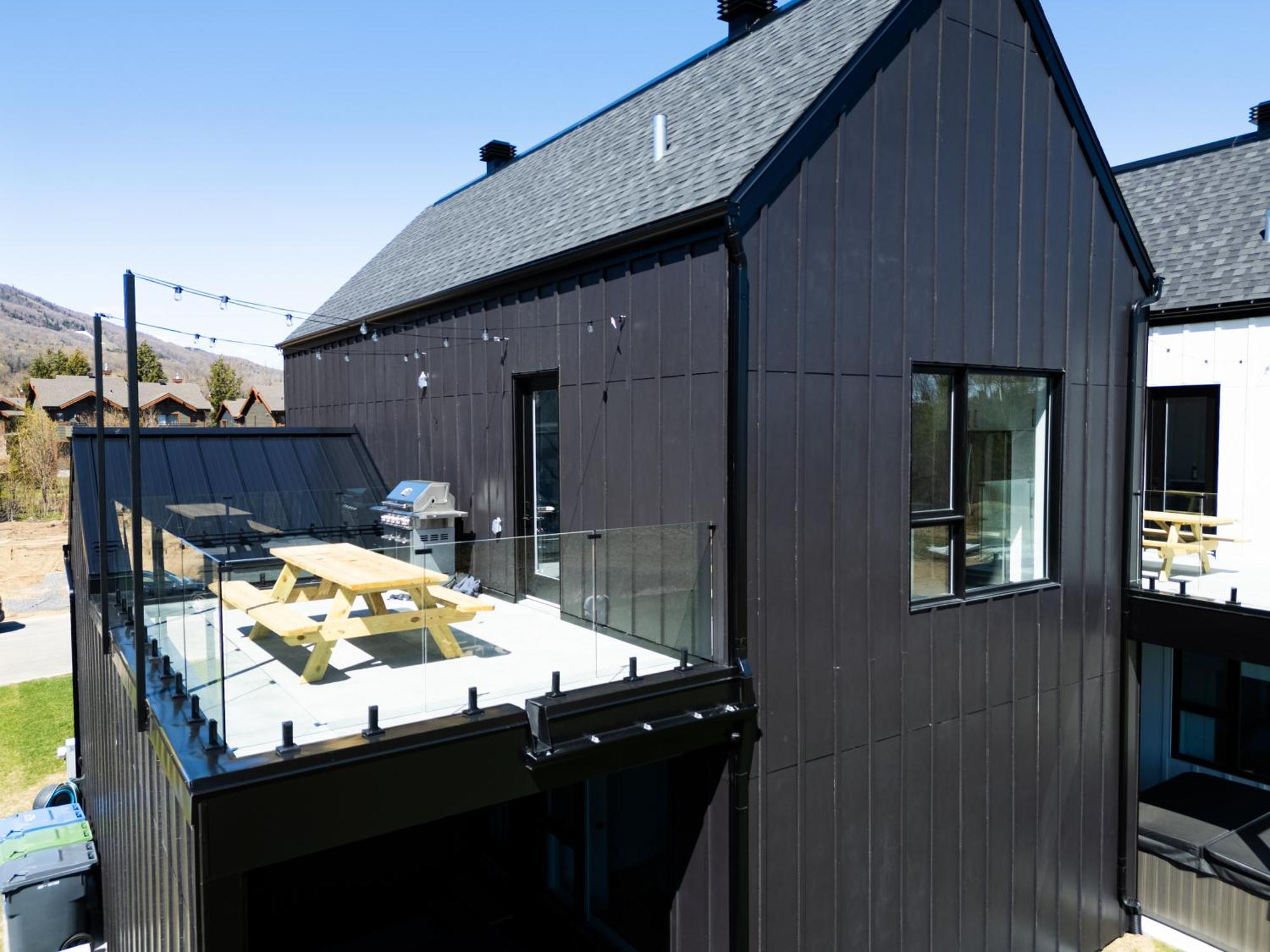 Sofa Villas Mont Sainte-Anne โบเพร ภายนอก รูปภาพ